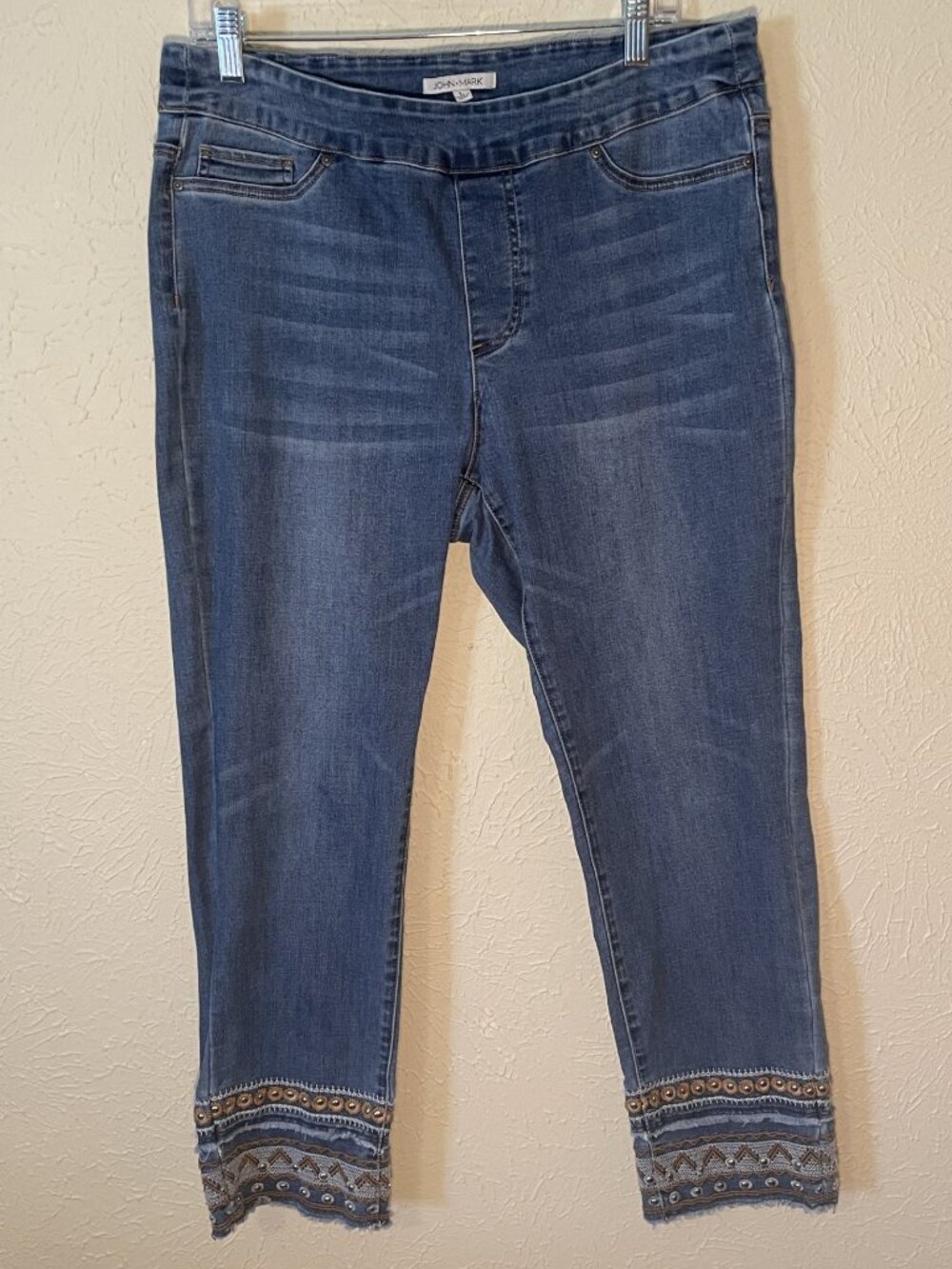 John Mark Pull-On Cropped Jeans with Frayed, Embellished Hem, Size L